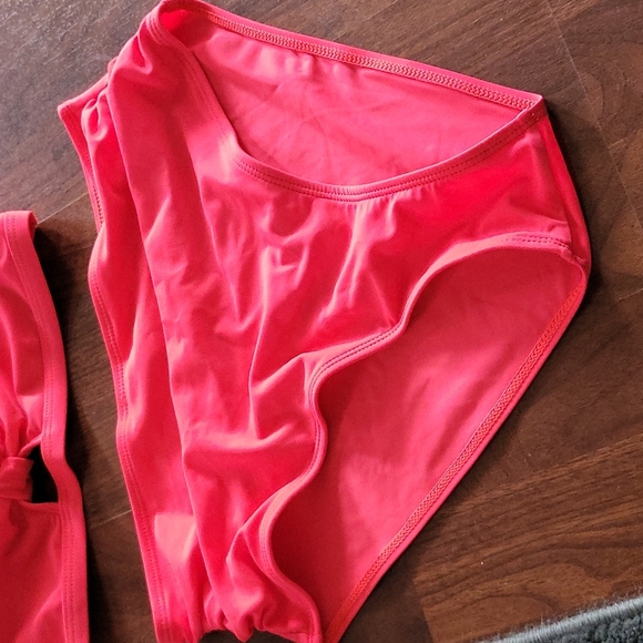 Women swim suit - Picture 3 of 4